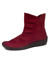 Load image into Gallery viewer, ARCOPEDICO L19 MID BOOT 35-42F - GALILEU BORDEAUX