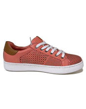 Load image into Gallery viewer, CABELLO UNIVERSE PERFORATED SHOE - PEACH