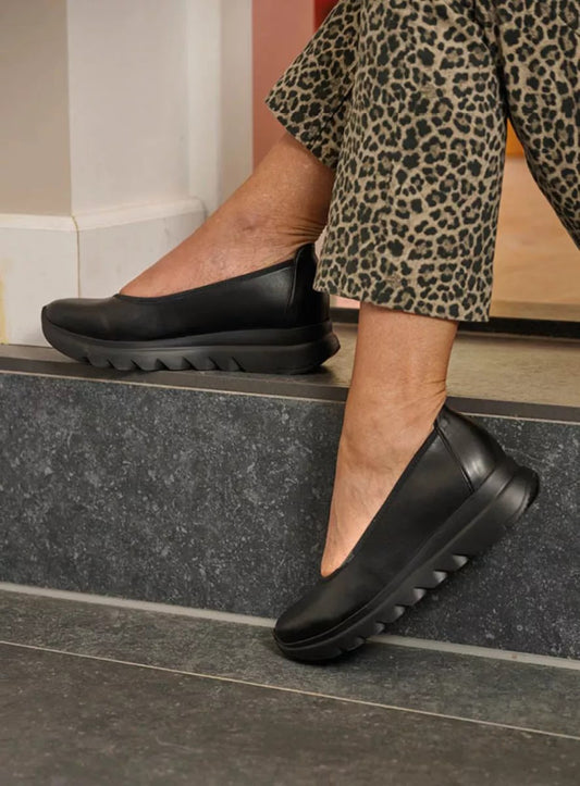 Wolky SNALLERINA BioCare Vegan Leather Ballet Flat - Black