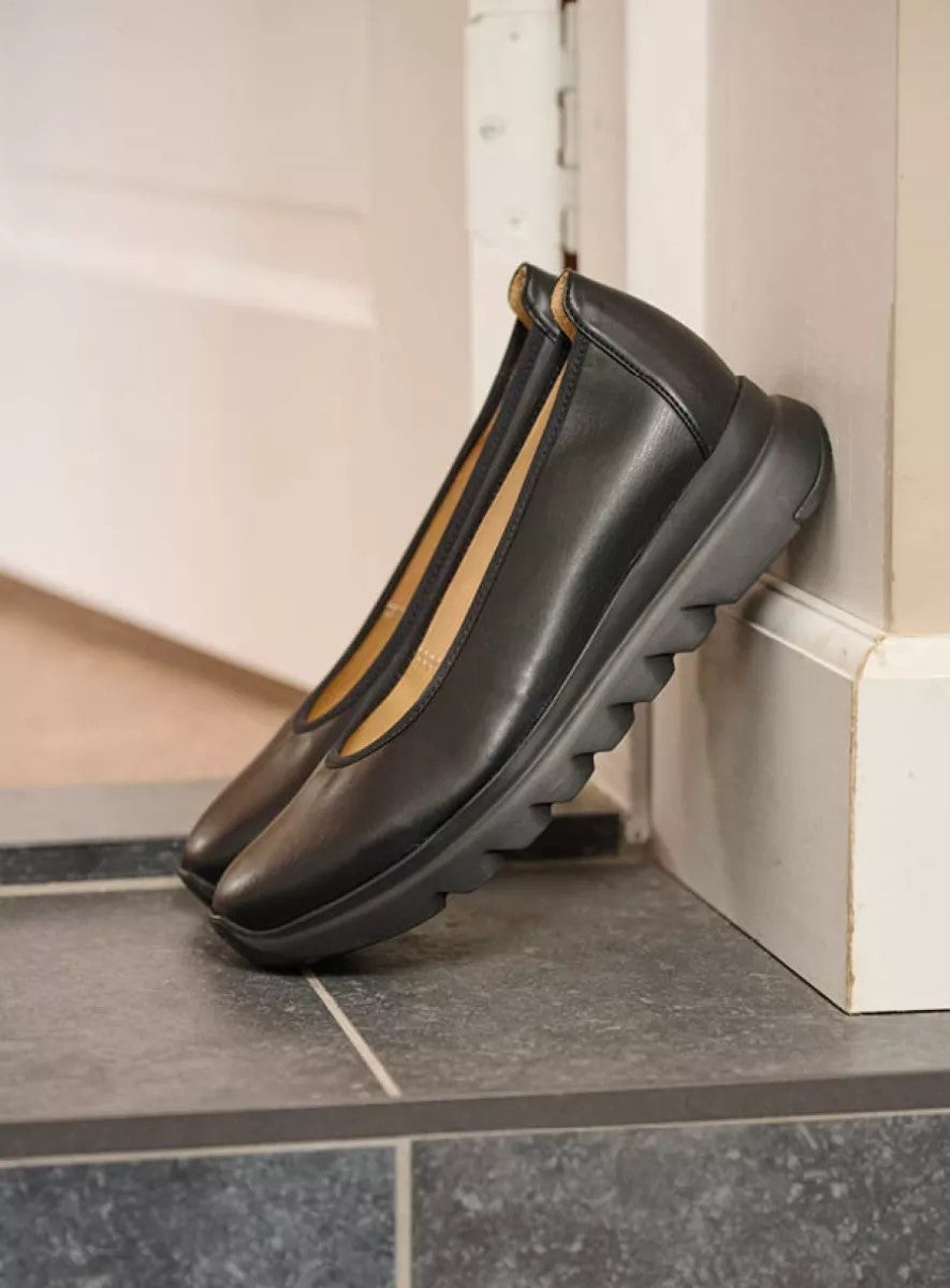 Wolky SNALLERINA Slip-on Ballet Flat - Black Vegan Leather